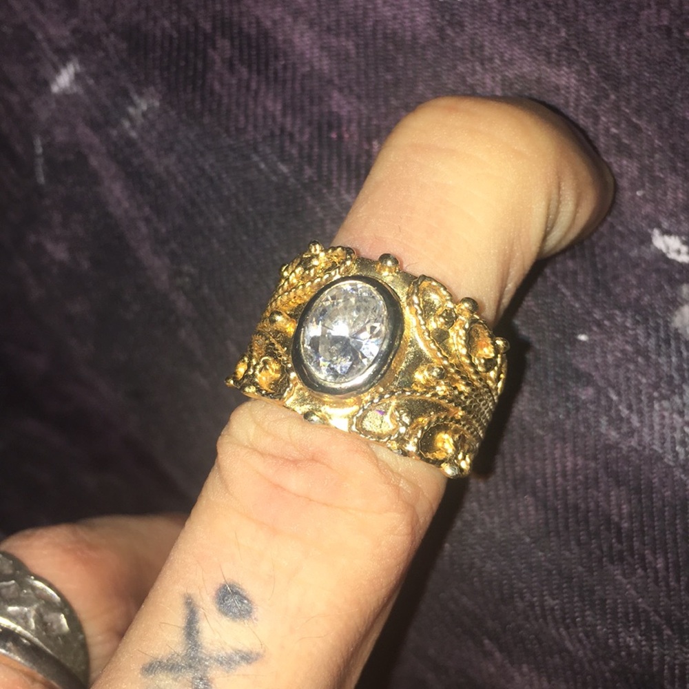 Extravagant costume Ring
